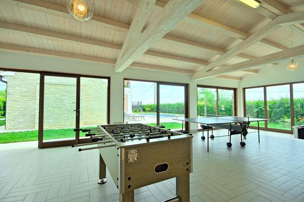 Villa Kanco Барбан Экстерьер фото