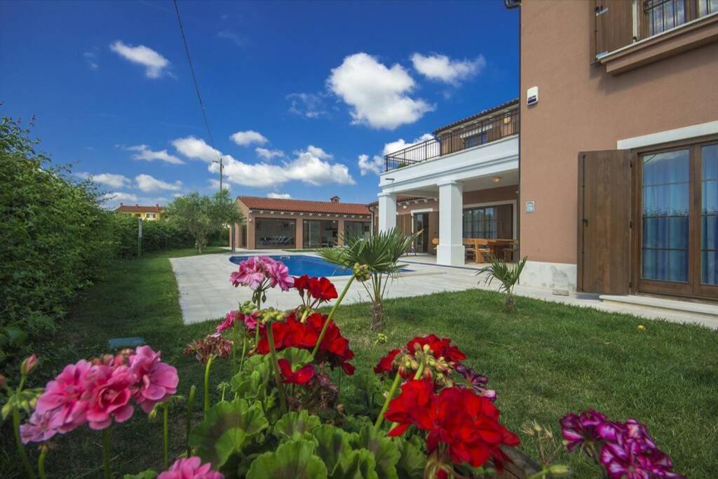 Villa Kanco Барбан Экстерьер фото