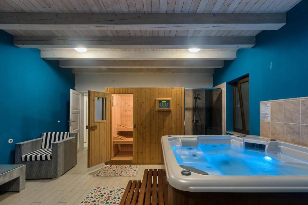 Villa Kanco Барбан Экстерьер фото